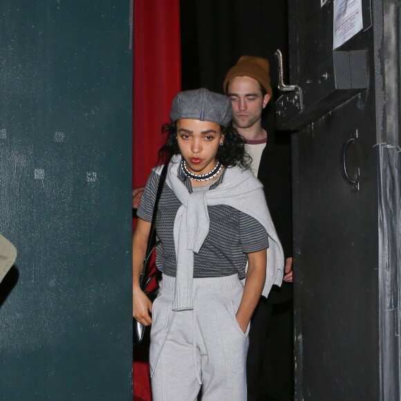 Robert Pattinson et FKA Twigs à la sortie du Benefit For The People of Nepal à Los Angeles le 6 mai 2015