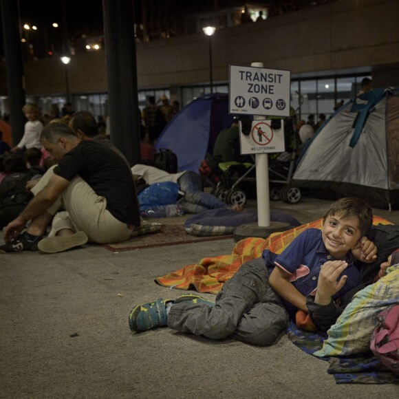 Les réfugiés campent dehors, devant la gare de Budapest le 1re septembre 2015.