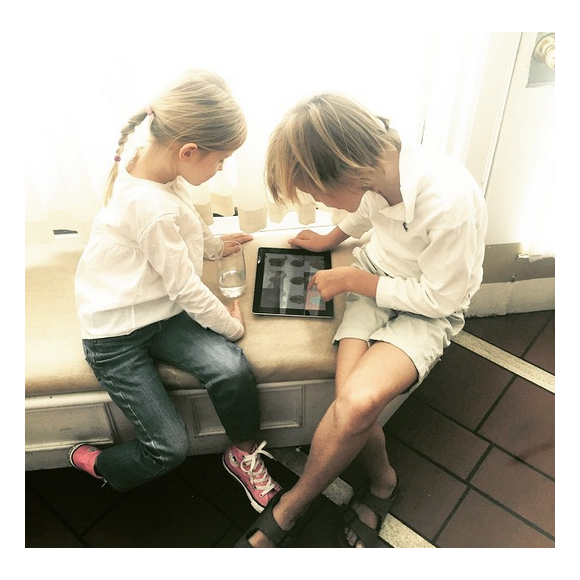 Hermes et Helena les deux enfants de Kelly Rutherford / photo postée sur le compte Instagram de l'actrice.