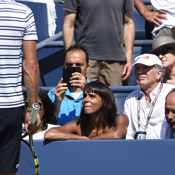 Shy'm assiste au match de Benoît Paire en huitième de finale de l'US Open, à l'USTA Billie Jean King National Tennis Center de Flushing dans le Queens à New York, le 6 septembre 2015