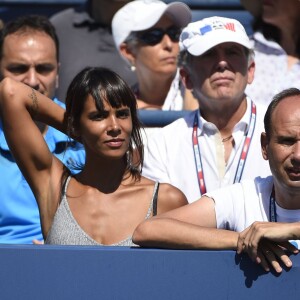 Shy'm assiste au match de Benoît Paire en huitième de finale de l'US Open, à l'USTA Billie Jean King National Tennis Center de Flushing dans le Queens à New York, le 6 septembre 2015