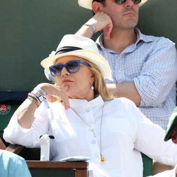 Sylvie Vartan - People à la finale homme des Internationaux de France de tennis de Roland Garros à Paris le 8 juin 2014.