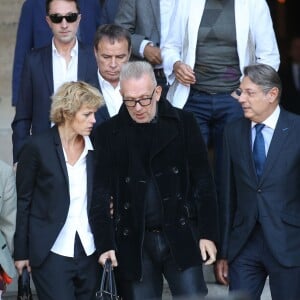 Anne Richard, Jean Paul Gaultier et Fabien Lecoeuvre - Sortie des obsèques de Sylvie Joly en l'église Saint-Sulpice à Paris. Le 9 septembre 2015.