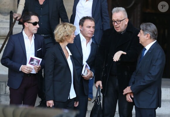 Anne Richard, Fabien Lecœuvre et Jean-Paul Gaultier - Sorties des obsèques de Sylvie Joly en l'église Saint-Sulpice à Paris le 9 septembre 2015