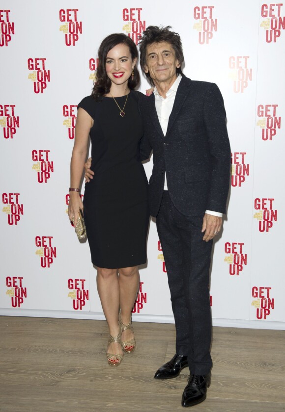 Ronnie Wood et sa femme Sally Humphreys - Soirée de la projection du film "Get On Up" à Londres le 14 septembre 2014