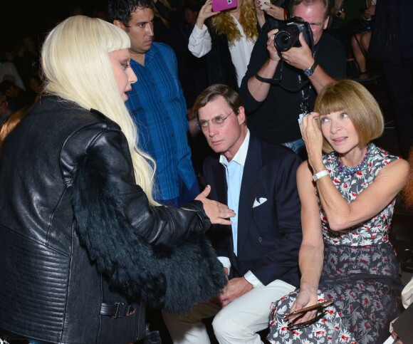 Shelby Bryan, Lady Gaga et Anna Wintour assistent au défilé Alexander Wang (collection printemps-été 2016) au Pier 94. New York, le 12 septembre 2015.