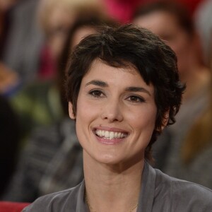 Eglantine Eméyé - Enregistrement de l'émission "Vivement dimanche" à Paris le 15 janvier 2014.