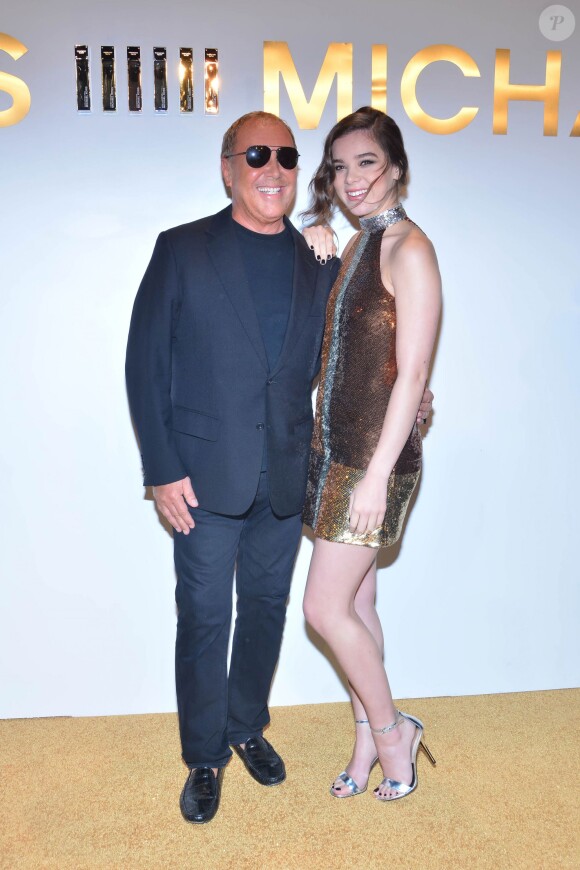 Michael Kors et Hailee Steinfeld assistent à la soirée de lancement de la collections de parfums Michael Kors Gold au Boom Boom Boom, à l'hôtel The Standard. New York, le 13 septembre 2015.