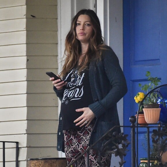 Exclusif - Jessica Biel enceinte - Tournage du film "The Devil And The Deep Blue Sea" à la Nouvelle-Orléans, les 22 et 23 février 2015.