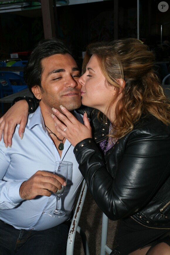 Exclusif - Cindy Lopes et Bruno Moneroe, au parc d'attractions Le Royaume des Enfants, à Draveil, vendredi 4 septembre 2015.