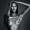 Naomi Campbell x Taschen - une livre attendu prochainement. En couverture, un portrait du top model signé Mert and Marcus.