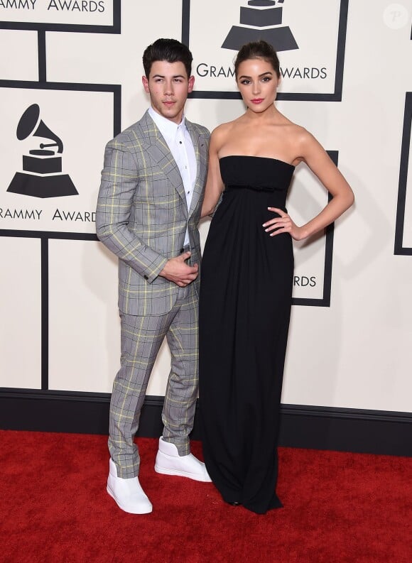 Nick Jonas et sa petite-amie Olivia Culpo - 57ème soirée annuelle des Grammy Awards au Staples Center à Los Angeles, le 8 février 2015.