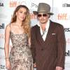 Johnny Depp et sa compagne Amber Heard (robe Elie Saab) - Première du film "The Danish Girl" au festival International du film de Toronto (TIFF) le 12 septembre 2015