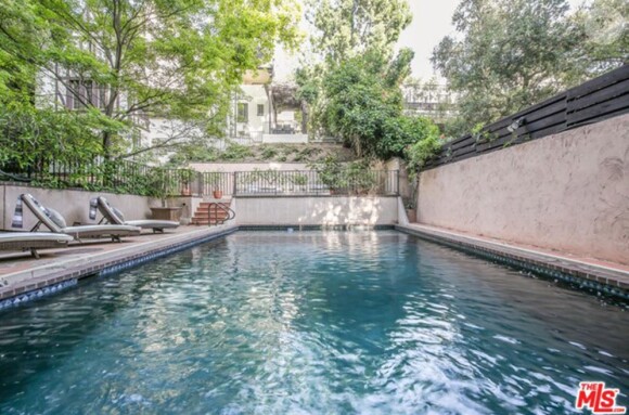 Dita Von Teese s'est offert cette jolie maison à Los Angeles pour 2,8 millions de dollars