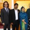 Davis Guggenheim, Malala Yousafzai et son père Ziauddin Yousafzai - Première de "He named me Malala" à New York, le 24 septembre 2015.