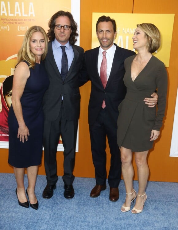 Elisabeth Shue, Davis Guggenheim, Andrew Shue et sa femme Amy Robach - Première de "He named me Malala" à New York, le 24 septembre 2015.