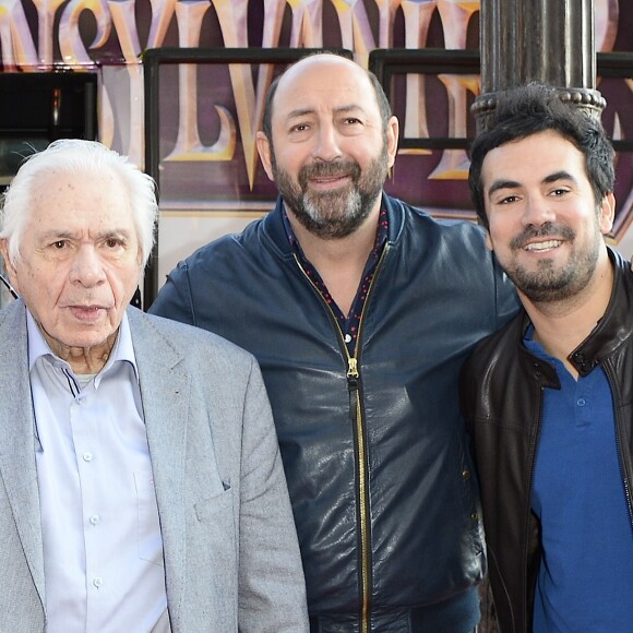 Michel Galabru, Kad Merad et Alex Goude à la première du film "Hôtel Transylvanie 2" à Paris, le 27 septembre 2015.
