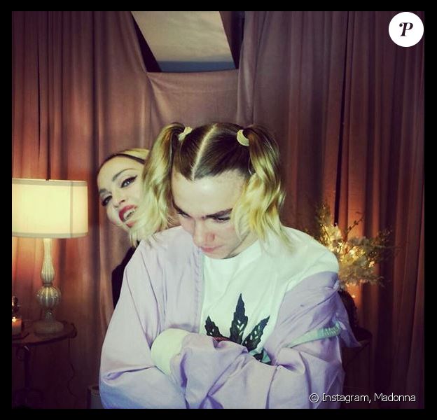 Madonna et son fils Rocco,  avec des couettes, sur Instagram. Septembre 2015