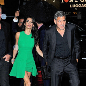 George Clooney et sa femme Amal Clooney vont dîner à New York le 29 septembre 2015.