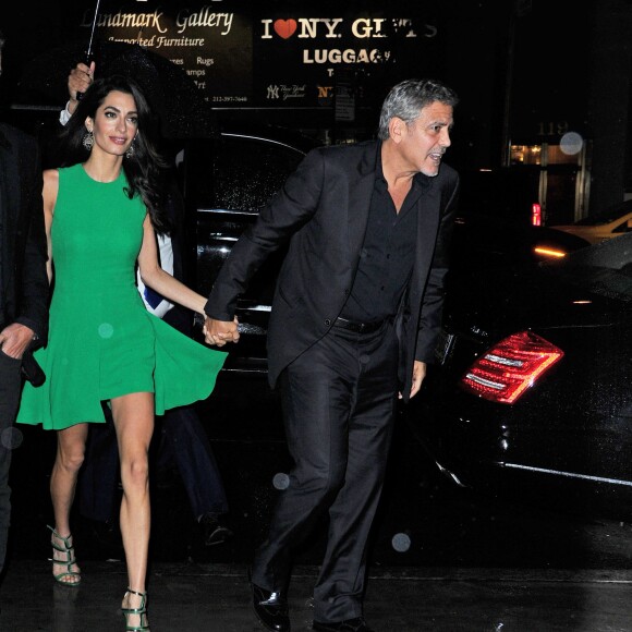 George Clooney et sa femme Amal Clooney vont dîner à New York le 29 septembre 2015.