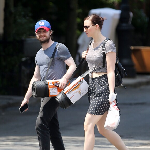 Daniel Radcliffe et sa compagne Erin Darke à New York, le 2 juillet 2015.