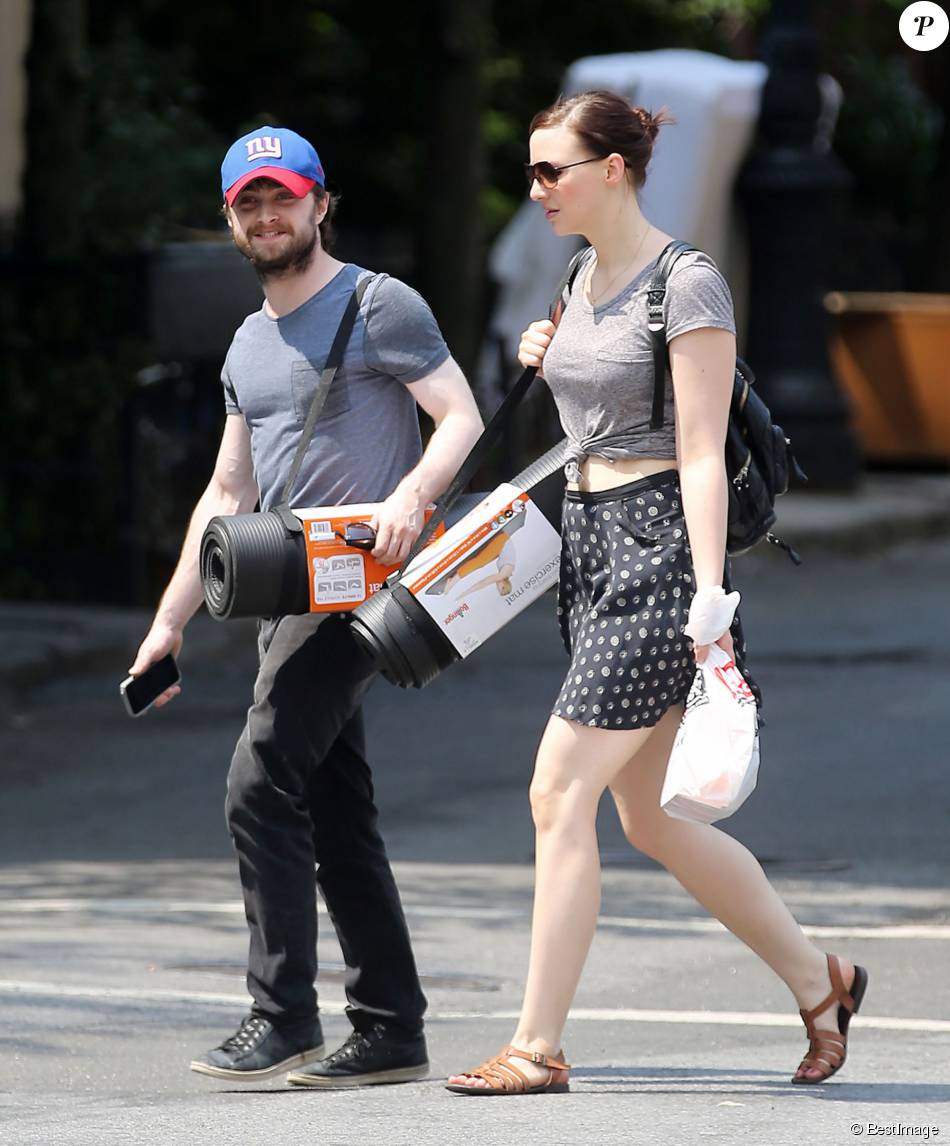 Daniel Radcliffe et sa compagne Erin Darke à New York, le 2 juillet ...