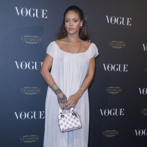 Rihanna assiste à la soirée des 95 ans du magazine Vogue Paris, avenue d'Iéna. Paris, le 3 octobre 2015.