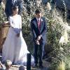 Exclusif - Mariage de Allison Williams ("Girls") et Ricky Van Veen dans une ferme du Wyoming le 19 septembre 2015. Son père, Brian Williams, l'emmène fièrement jusqu'à l'autel devant ses proches réunis pour cette superbe cérémonie. Parmi eux, John Mayer, Kary Perry, Lena Dunham, Rita Wilson, Bruce Springsteen, Diane Von Furstenberg, Seth Meyer ou encore Andy Cohen. Katy Perry a chanté une chanson pour ses amis