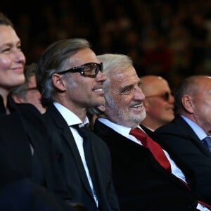 Luana et Paul Belmondo, Jean-Paul Belmondo, Gérard Collomb - Soirée d'ouverture de la 7e édition du Festival Lumière 2015 à la Halle Tony-Garnier à Lyon le 12 octobre 2015.