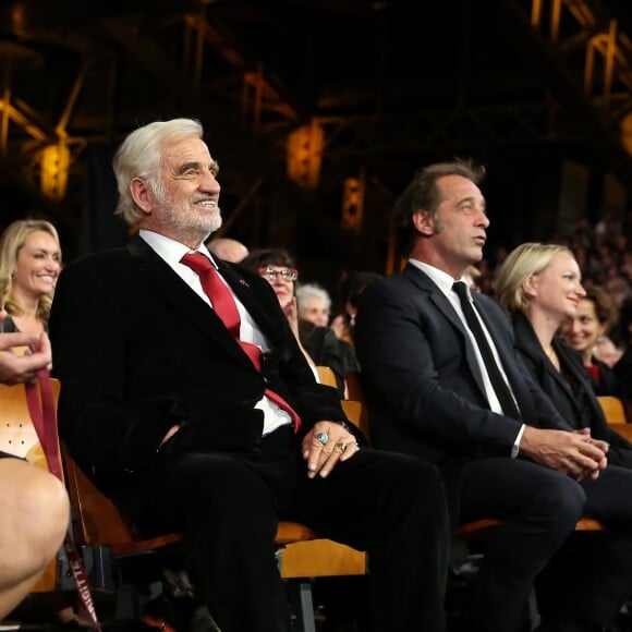 Jean-Paul Belmondo, Vincent Lindon - Soirée d'ouverture de la 7éme édition du Festival Lumière 2015 à la Halle Tony-Garnier à Lyon le 12 octobre 2015. French actor Jean-Paul Belmondo at the Opening night of the 7th edition of the Light Festival 2015 at the Halle Tony Garnier in Lyon on October 12, 201512/10/2015 - Lyon