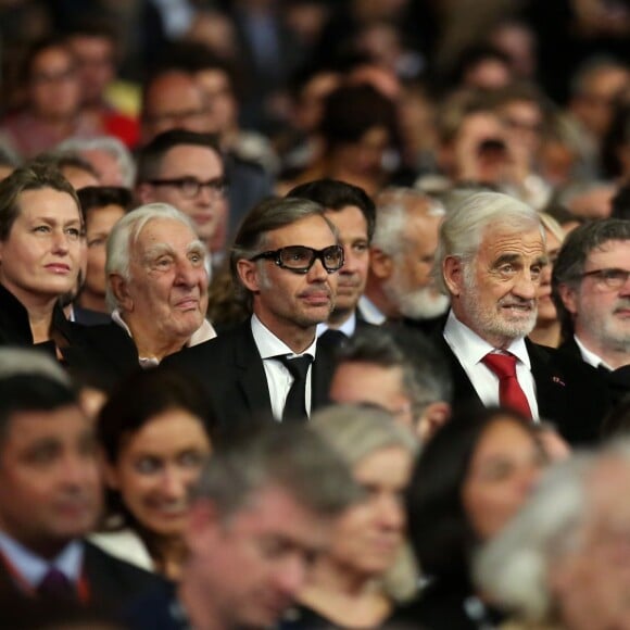 Luana et Paul Belmondo, Jean-Paul Belmondo, Gérard Collomb - Soirée d'ouverture de la 7e édition du Festival Lumière 2015 à la Halle Tony-Garnier à Lyon le 12 octobre 2015.