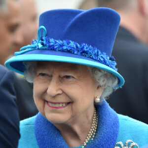 La reine Elisabeth II d'Angleterre (le jour où elle devient le monarque britannique au règne le plus long) et le prince philip, duc d'Edimbourg inaugurent la ligne Borders Railways à bord d'un train à vapeur en présence de Nicola Sturgeon (Premier ministre d'Écosse) - 9 septembre 2015  9 September 2015. The Queen opens The Scottish Borders Railway at Tweedbank Station on the day she becomes the Longest Serving British Monarch, with The Duke of Edinburgh and The First Minister of Scotland Nicola Sturgeon who will invite Her Majesty to unveil a plaque to mark the opening of the Borders Railway. Here, The Queen, The Duke of Edinburgh, Nicola Sturgeon.09/09/2015 - Tweedbank