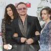 Bono sa femme Ali Hewson et sa fille Hewson Jordan - Soiree "Love Ball" organisee par Natalia Vodianova au profit de la Fondation "The Naked Heart" a l'Opera Garnier a Monaco le 27 juillet 2013.
