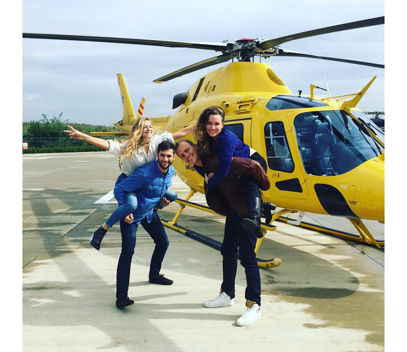 Jordan Hewson et son petit-ami Jérôme Jarre, en compagnie d'un couple d'amis, avant de prendre l'hélicoptère à Istanbul / photo postée sur Instagram