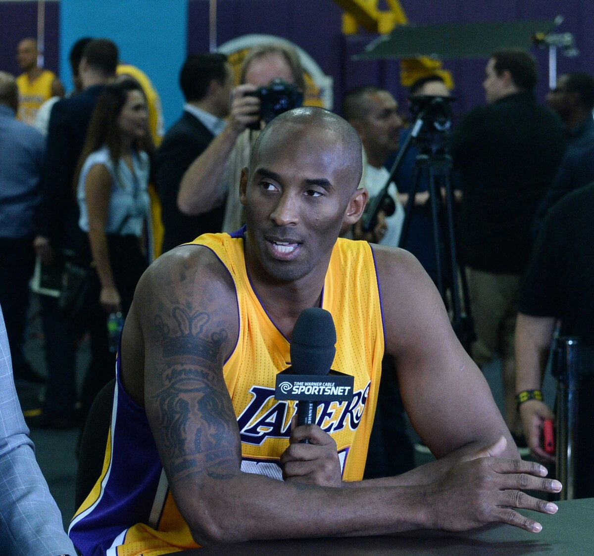 Vidéo Kobe Bryant Lors Du Media Day Des Lakers à El Segundo Le 28 Septembre 2015 Purepeople 8885