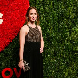 Emily Blunt lors de la soirée Love We Deliver 2015 Golden Heart Awards en l'honneur de Neil Patrick Harris & Michael Sennott à New York, le 15 octobre 2015