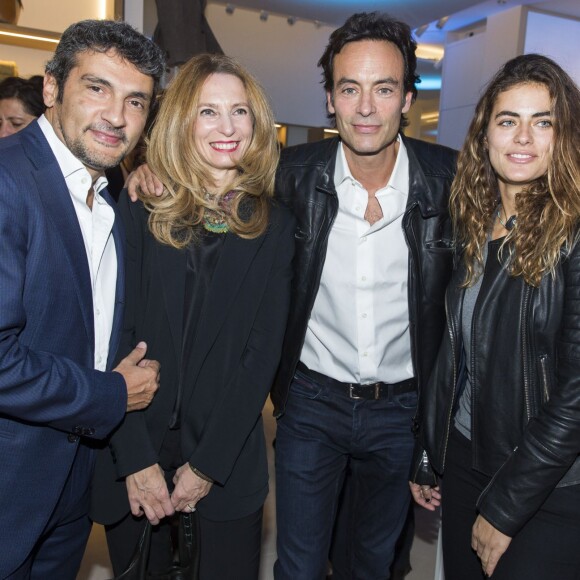 Exclusif - Massimo Montefusco, Giulio Guasco (CEO d'Harmont & Blaine), Emanuela Guasco, Anthony Delon et sa fille Alyson Le Borges, Giuseppe Menniti (Harmont & Blaine) - Inauguration de la boutique Harmont & Blaine à Paris, mardi 13 octobre 2015. La marque italienne Harmont & Blaine a inauguré sa première boutique française au 35 boulevard des Capucines.