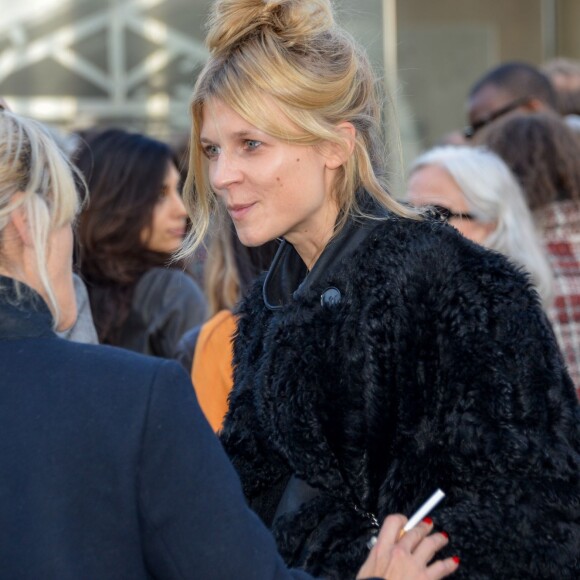 Clémence Poésy sur le tournage de La Sortie de l'Usine Lumière à Lyon, le 17 octobre 2015.