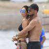 Wesley Sneijder et sa femme Yolanthe Cabau en vacances a Ibiza le 21 juin 2013