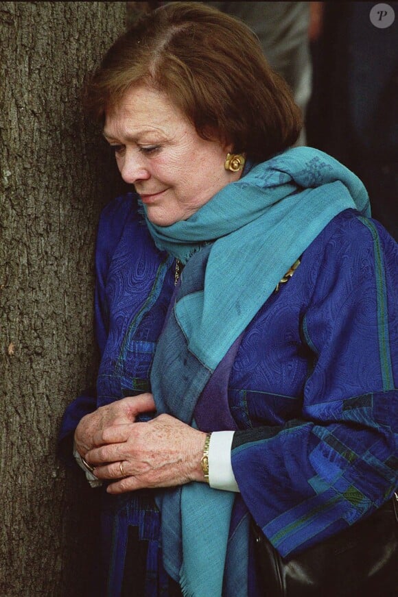 Danièle Delorme aux funérailles d'Yves Robert le 15 mai 2002.