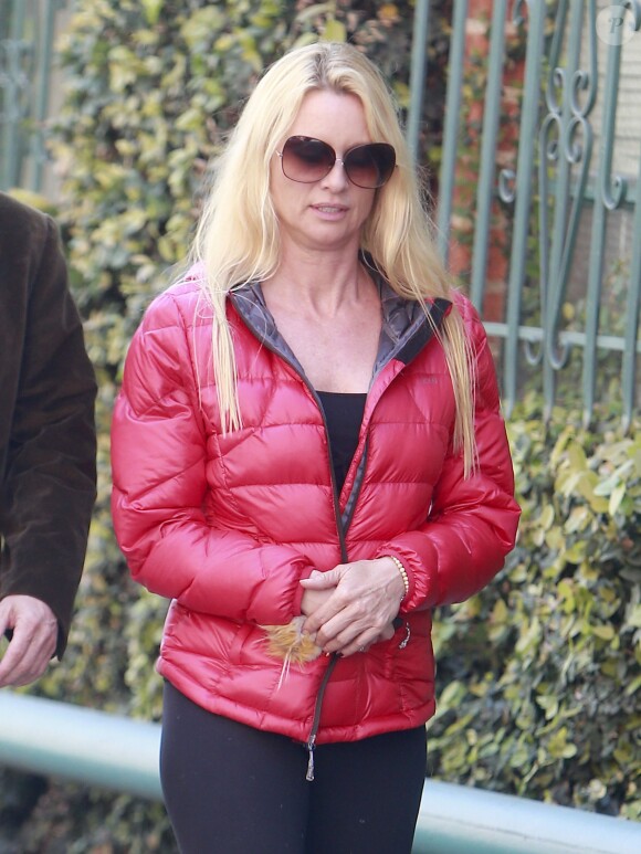 Exclusif - Nicollette Sheridan à Beverly Hills, le 15 mars 2013.
