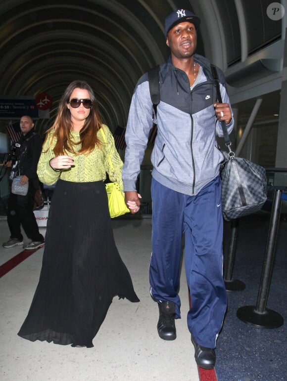 Khloe Kardashian, Lamar Odom arrivent à LAX, l'aéroport de Los Angeles, le 4 mai 2012