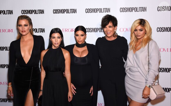 Khloé, Kourtney, Kim Kardashian, Kris Jenner & Kylie Jenner aux 50 ans de Cosmopolitan au Ysabel de West Hollywood, le 12 octobre 2015