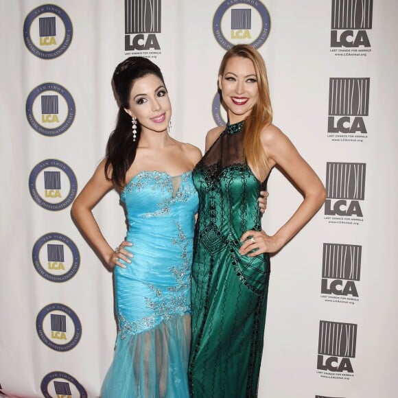 Roxy Darr et Angela Daun à la soirée «Last Chance for Animals Benefit» à l'hôtel Beverly Hilton à Beverly Hills, le 25 octobre 2015