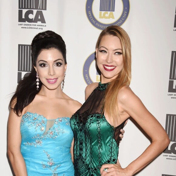 Roxy Darr et Angela Daun à la soirée «Last Chance for Animals Benefit» à l'hôtel Beverly Hilton à Beverly Hills, le 25 octobre 2015