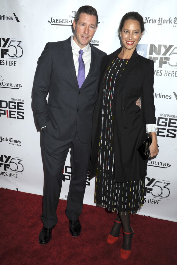 Christy Turlington Burns et son mari Edward Burns - Première du film "Bridge of Spies" lors du Festival du Film de New York. Le 4 octobre 2015