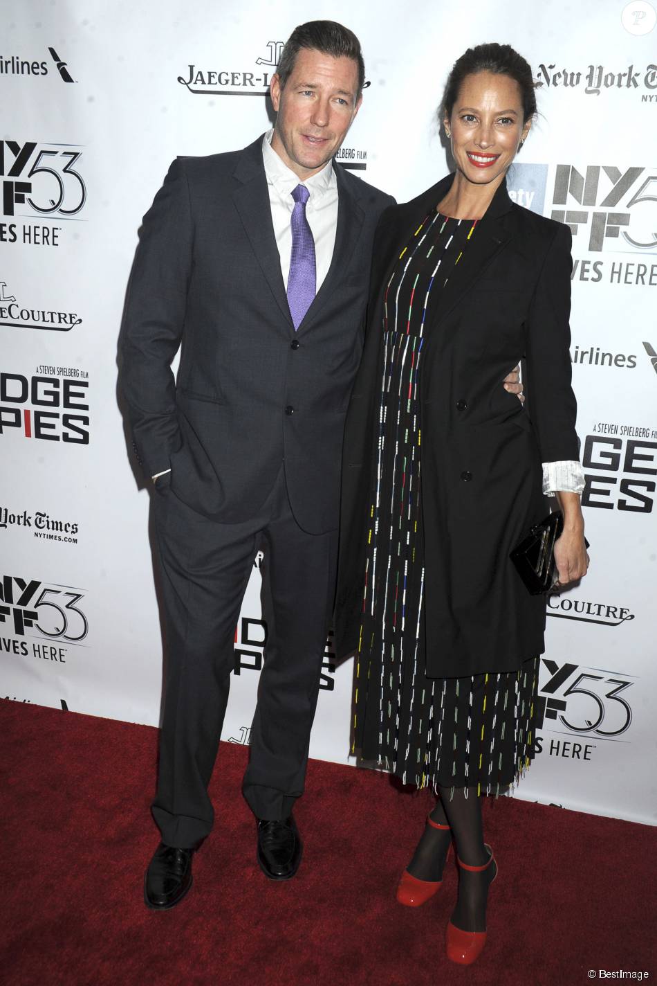Films Et Séries Tv Avec Edward Burns Christy Turlington Burns et son mari Edward Burns - Première du film Bridge  of Spies lors du Festival du Film de New York. Le 4 octobre 2015 -  Purepeople