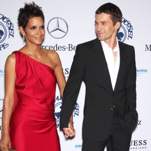 Olivier Martinez et Halle Berry à Beverly Hills en octobre 2010.