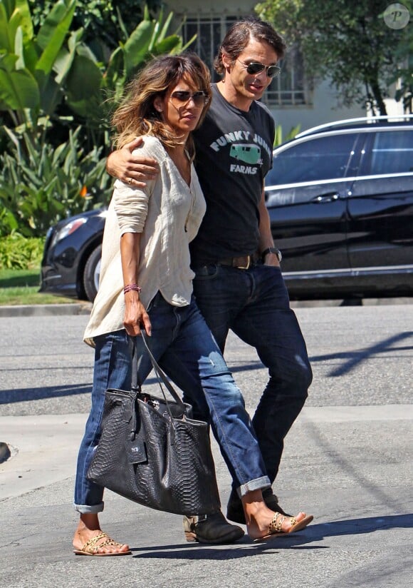 Exclusif - Halle Berry et Olivier Martinez prennent un petit déjeuner en tête à tête à West Hollywood, malgré les rumeurs de séparation, le 29 août 2015.