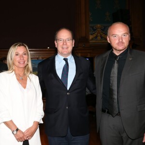 Exclusif - Le prince Albert II de Monaco entouré de Kevin Seme, Jacqueline Gautier-Debernardi et Christian Biancheri - Soirée d'anniversaire pour les 40 ans de l'AMPN (Association Monégasque pour la protection de la Nature) au Musée Océanographique de Monaco le 20 octobre 2015 © Claudia Albuquerque / Bestimage